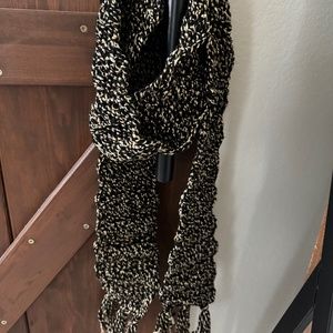 Handmade Crocheted Scarf - Black & Cream